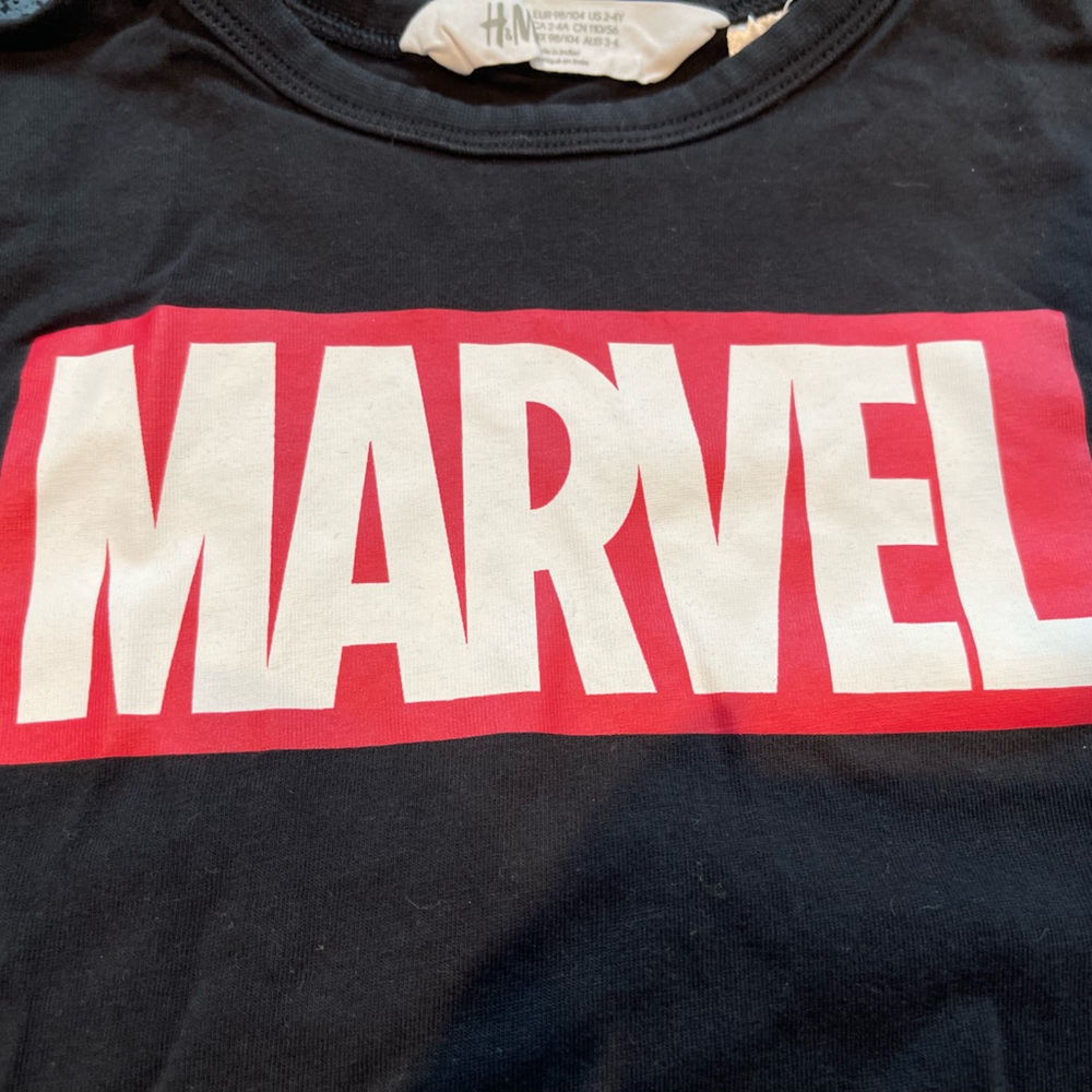 H&M Toddler MARVEL t-shirt, 2-4 yrs, worn couple times, like new condition - Picture 2 of 4